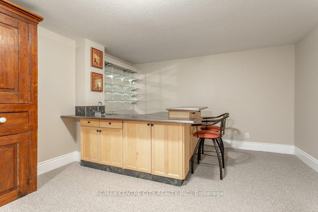 5 John Pound Road Unit 1 photo 23