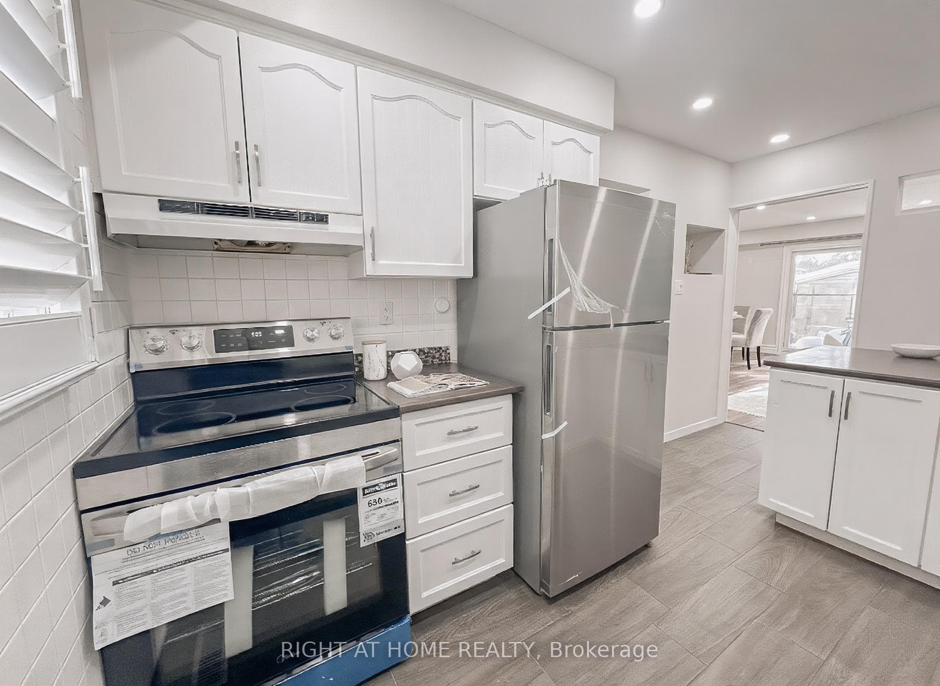 561 Childs Drive Unit 24 photo 7