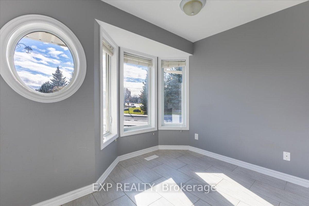 49 Waterbridge Drive photo 4