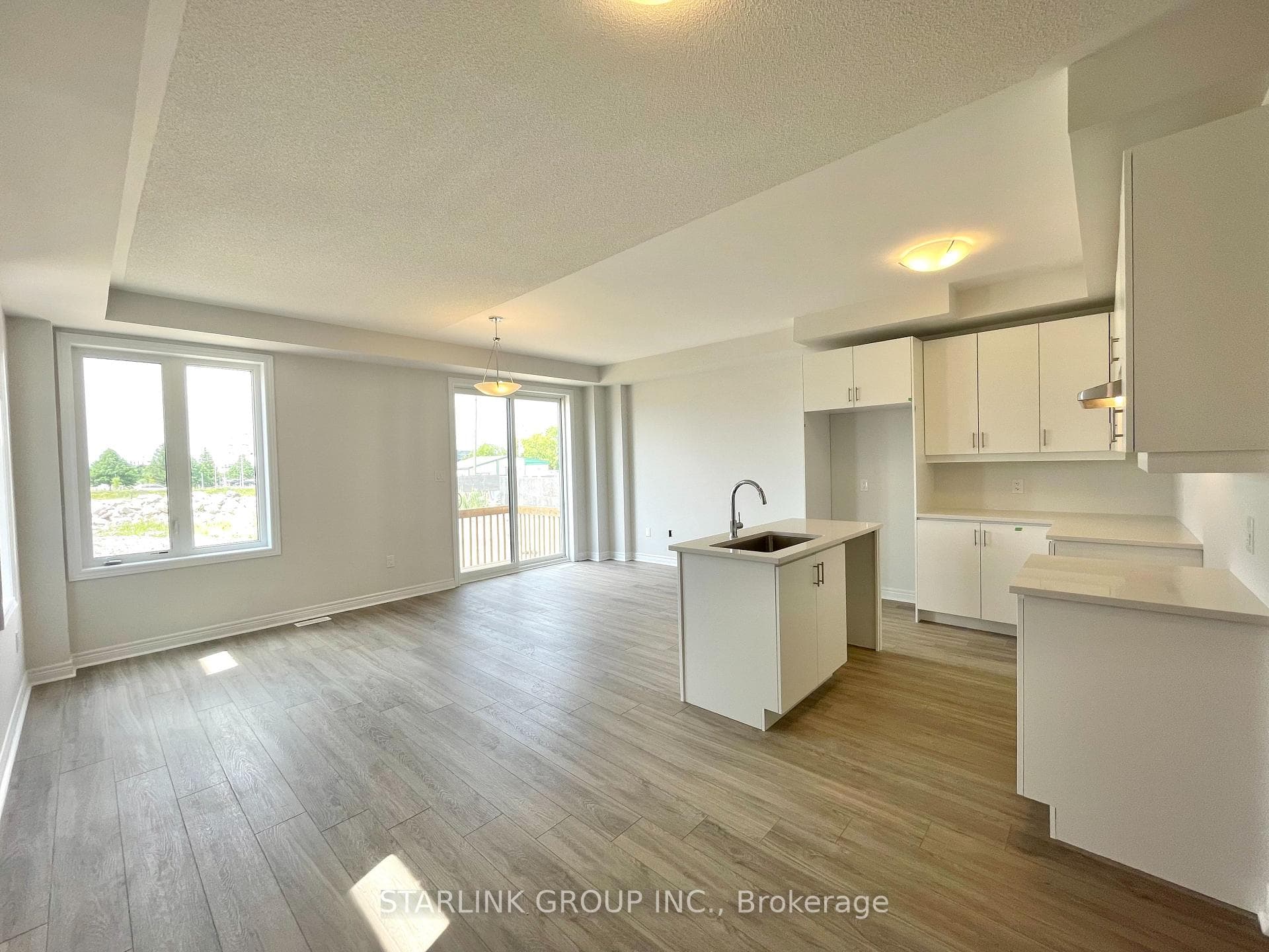 194 Mumbai Drive photo 5