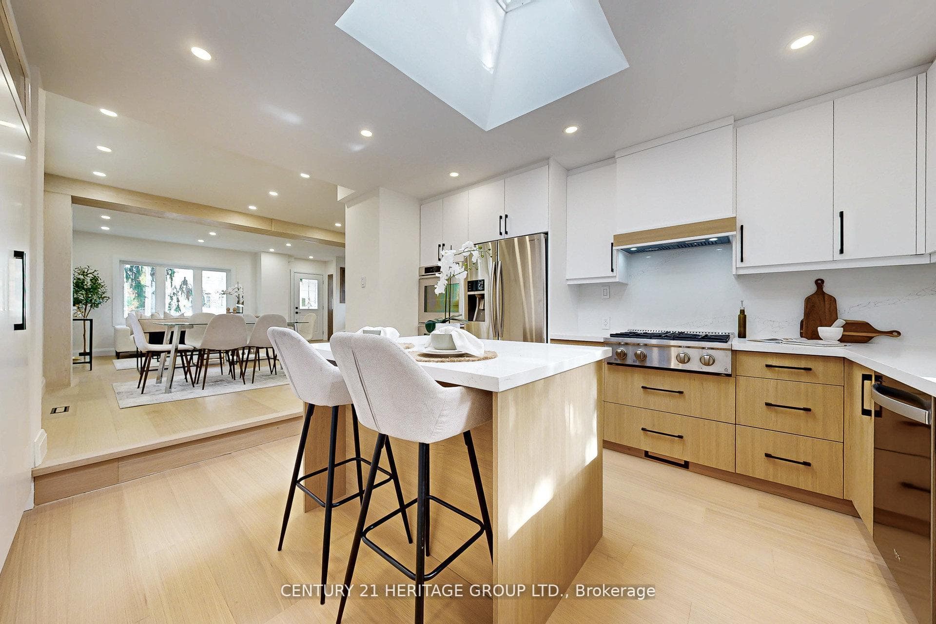 547 Melrose Avenue photo 13