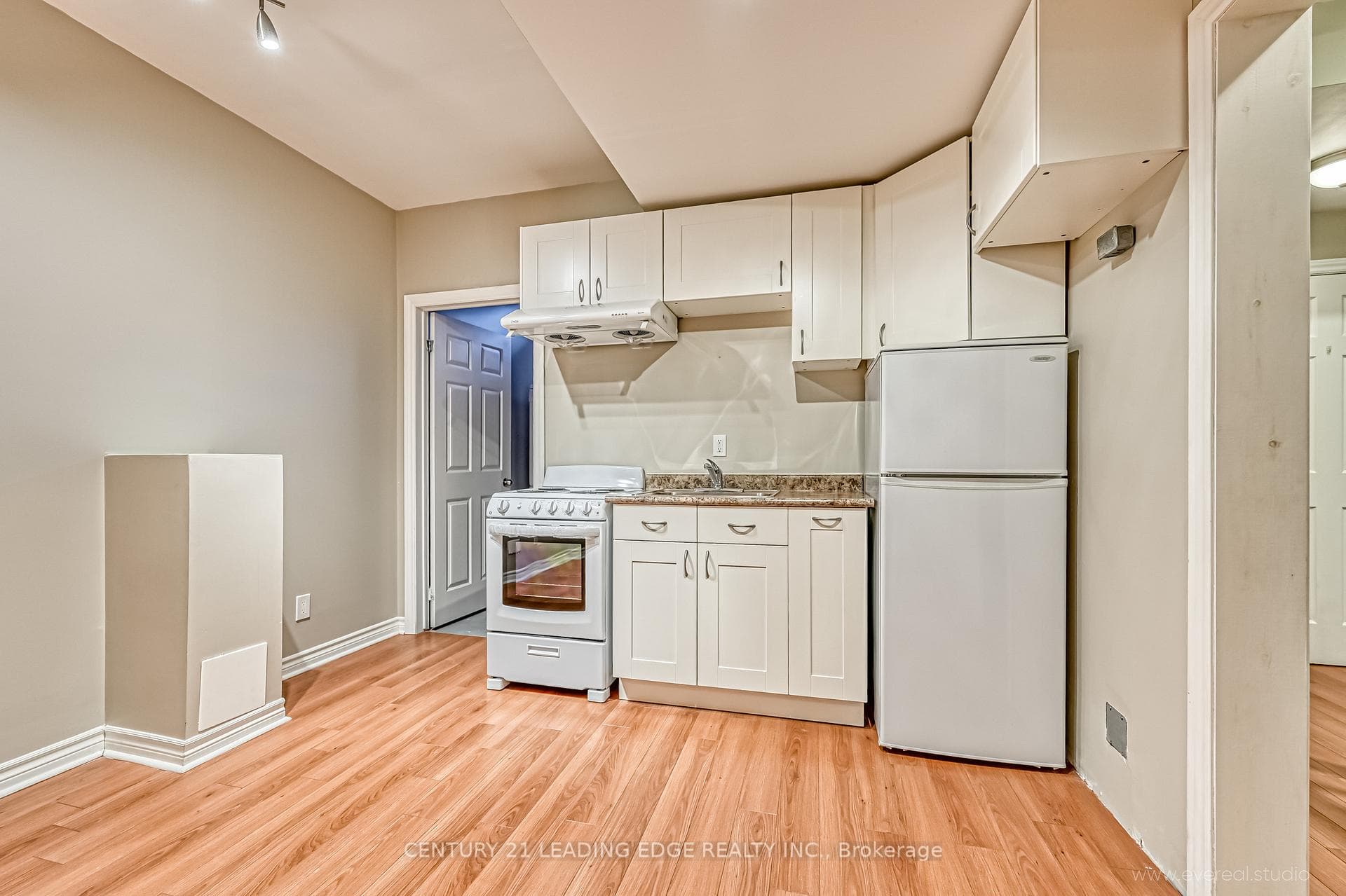 92 Ken Laushway Avenue Unit BSMT photo 14