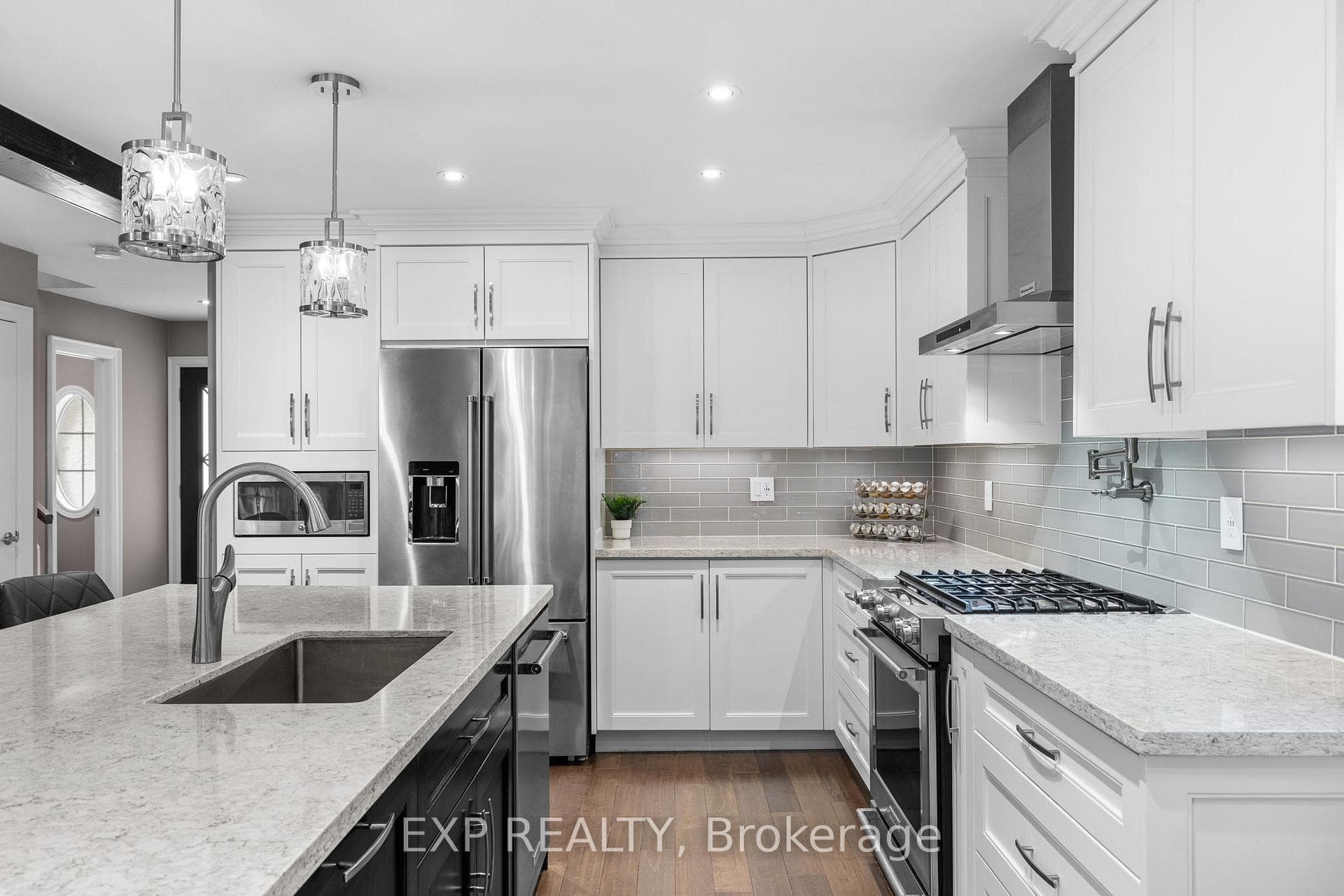682 Roberts Road photo 11