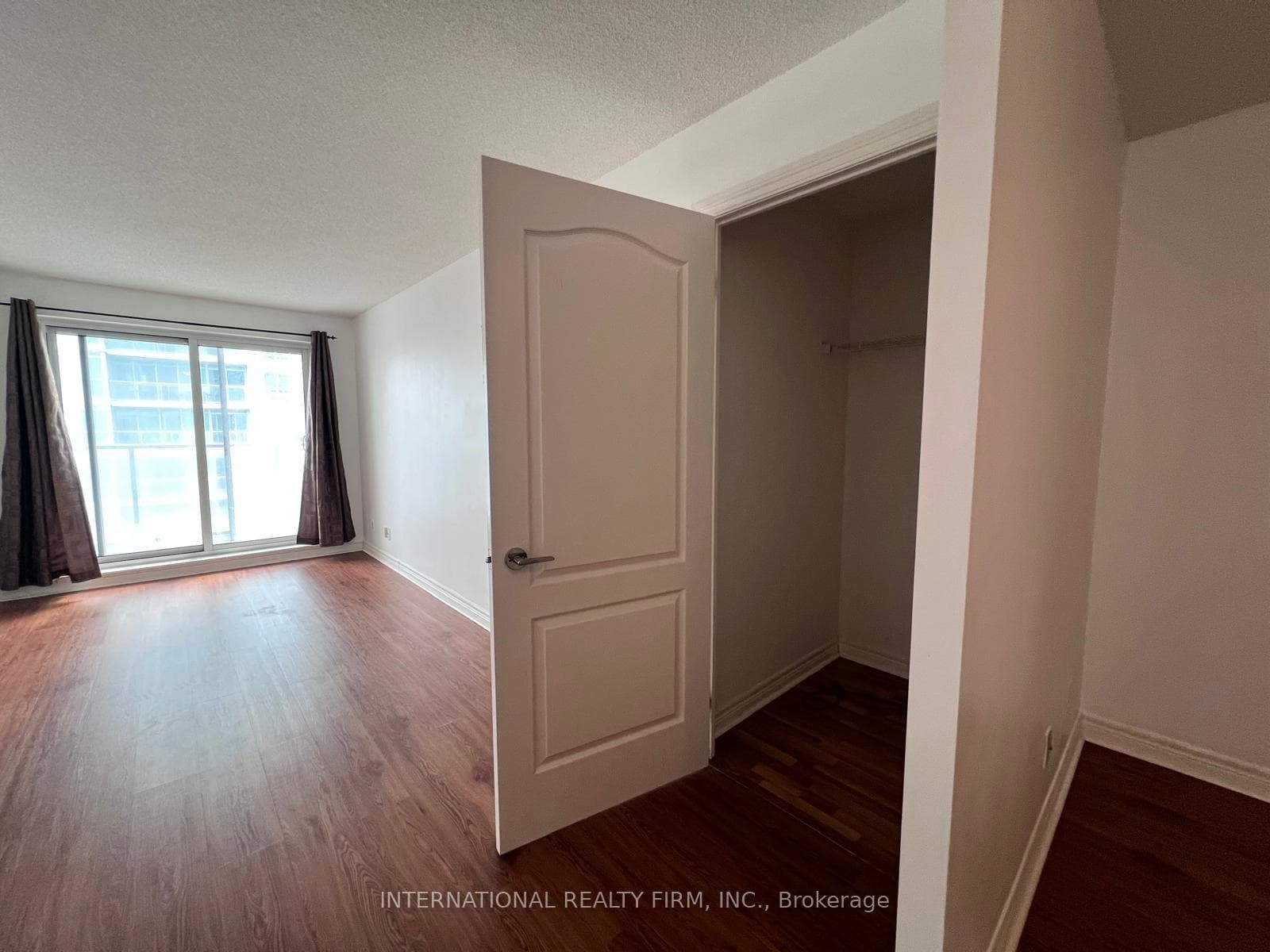 70 Town Centre Court Unit 2205 photo 7