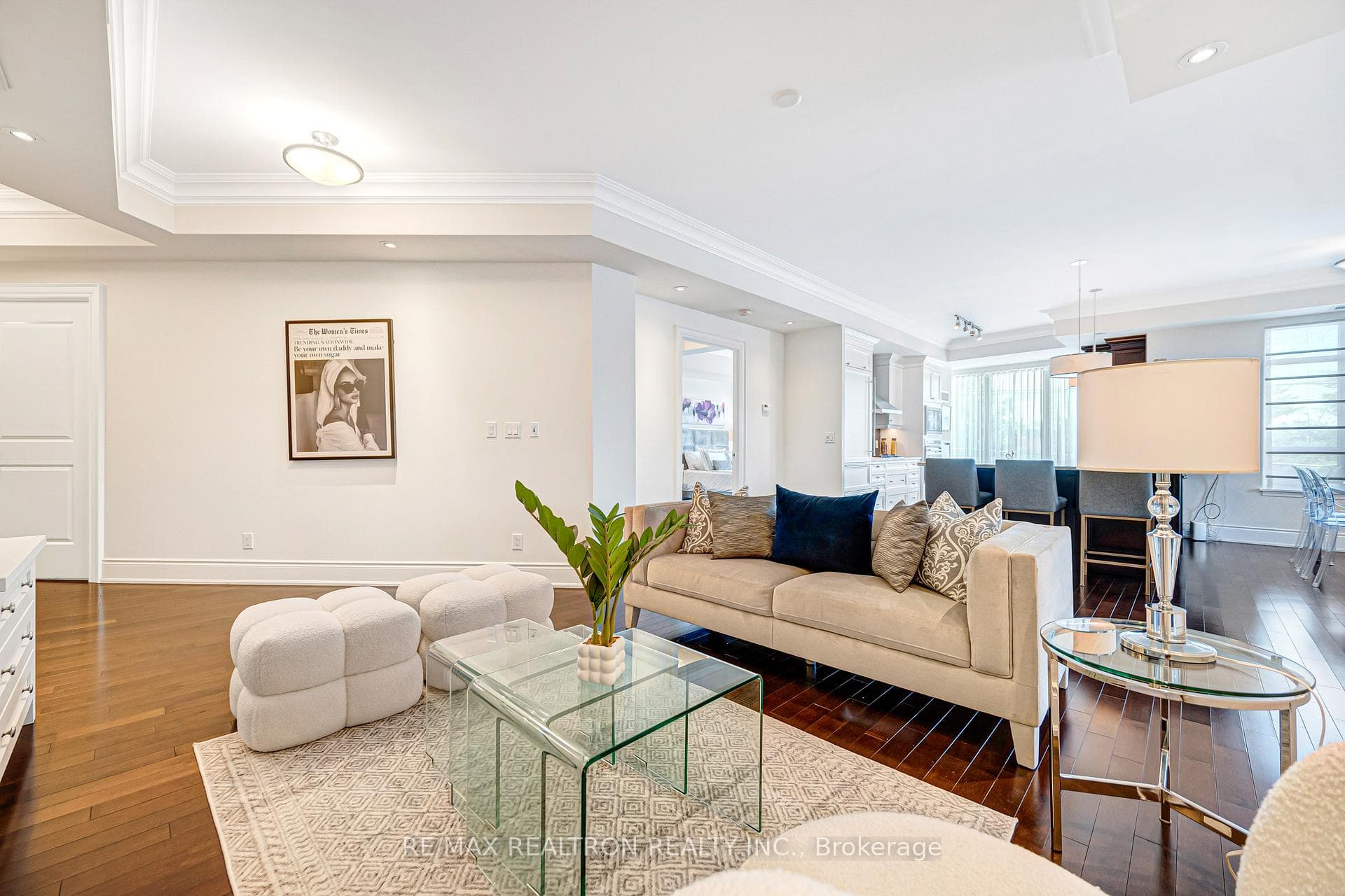 1717 Avenue Road Unit 314 photo 11