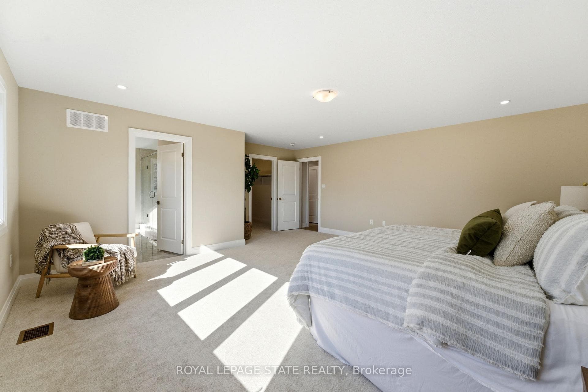 19 Woodvalley Court photo 13