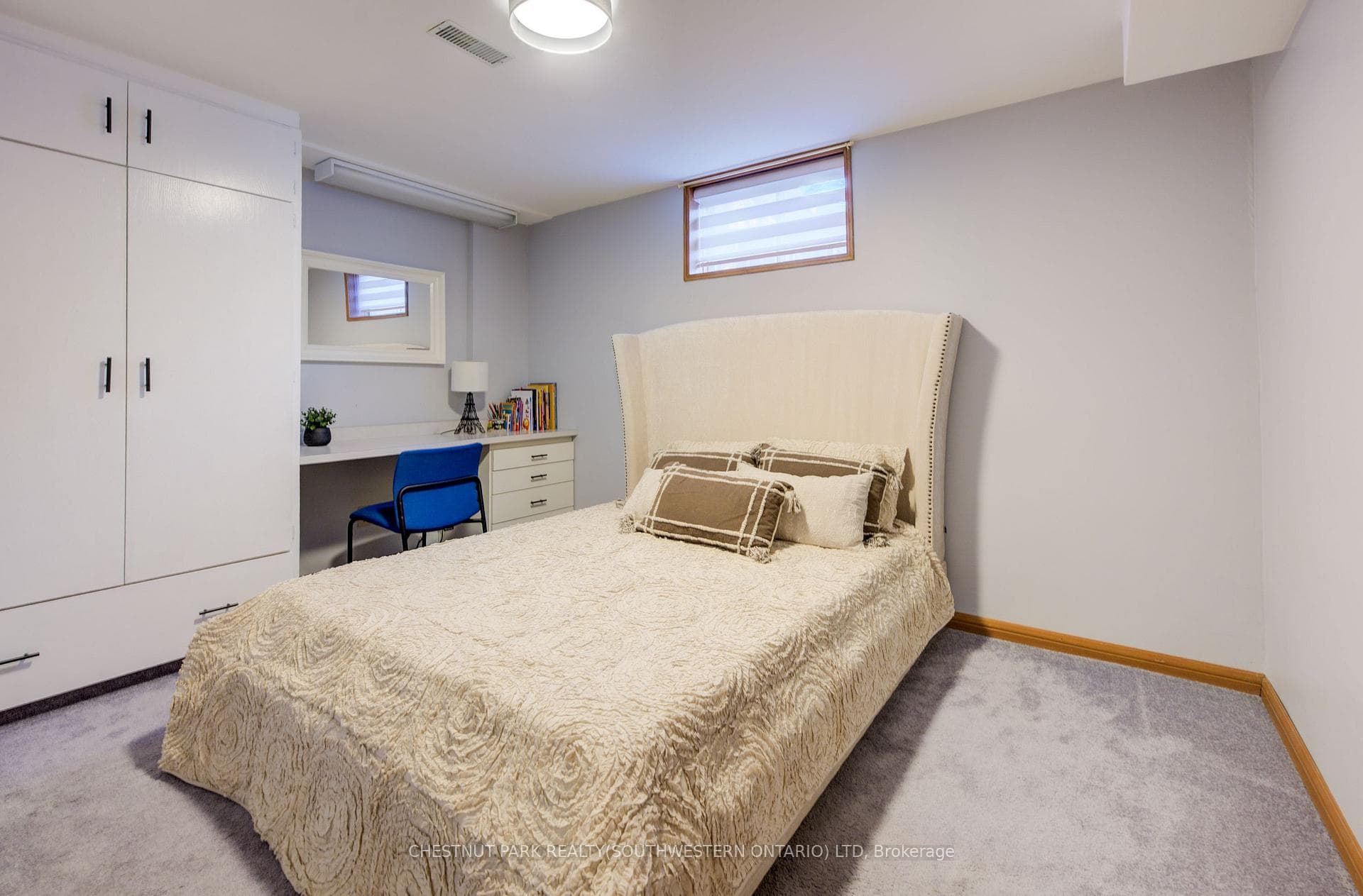 215 Black Walnut Place photo 32