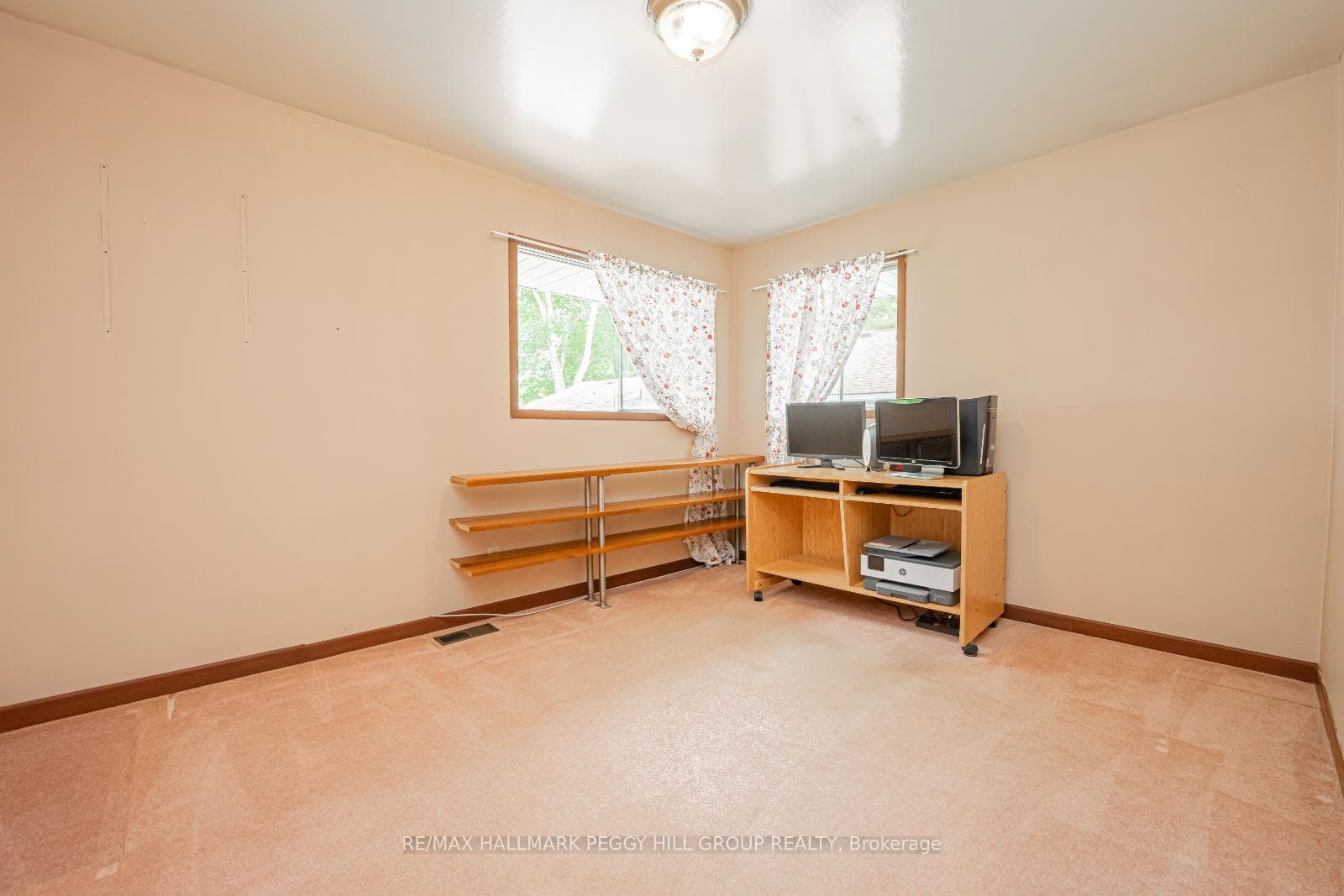 2420 Wallace Avenue photo 10