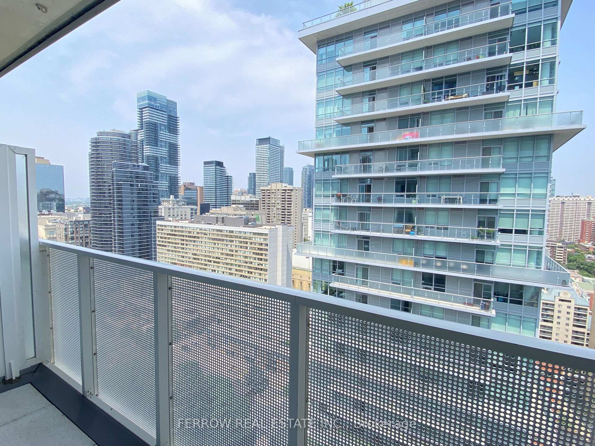 89 Mcgill Street Unit 2504 photo 17