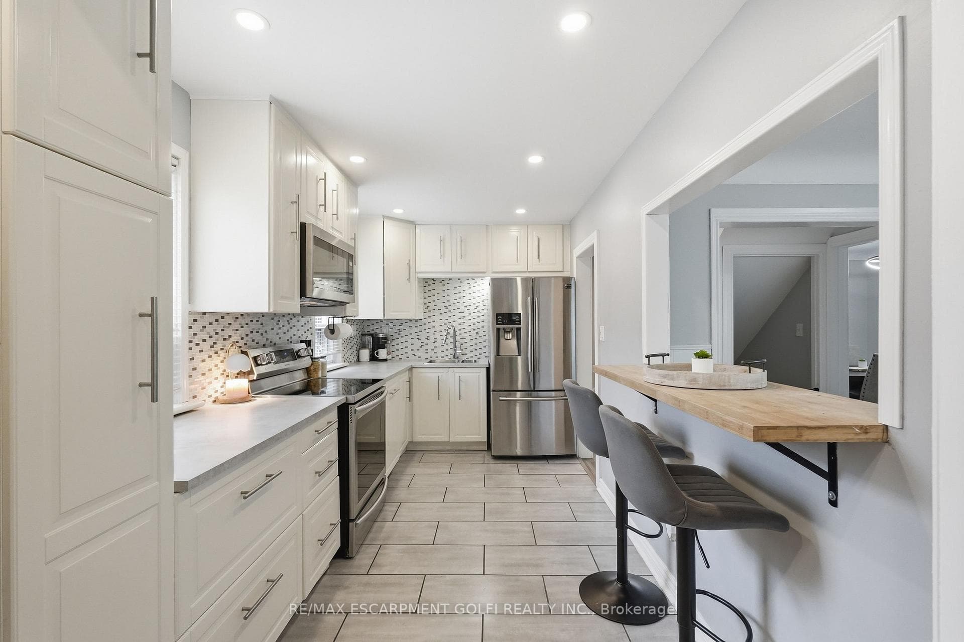 160 East 36th Street photo 8