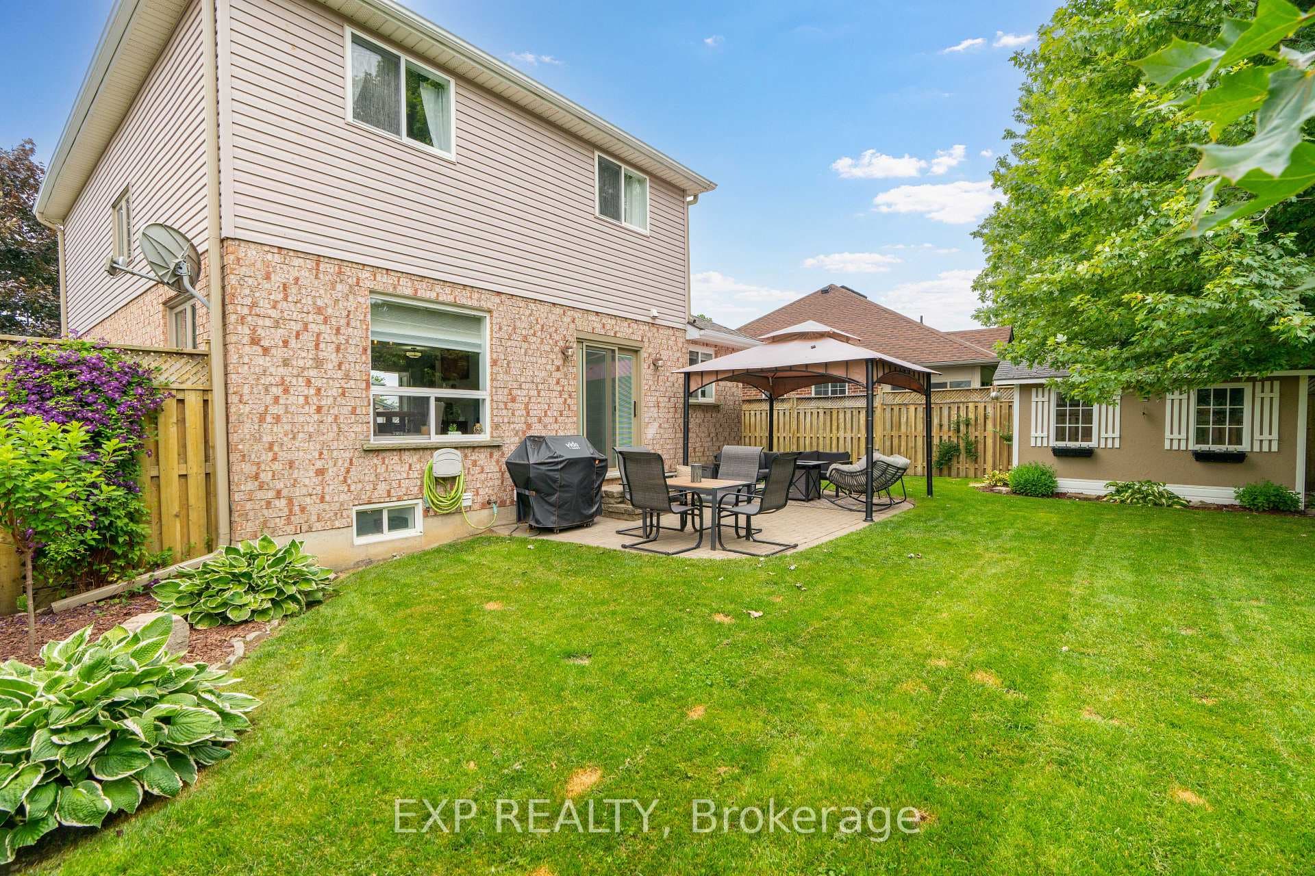 4 Primrose Drive photo 35