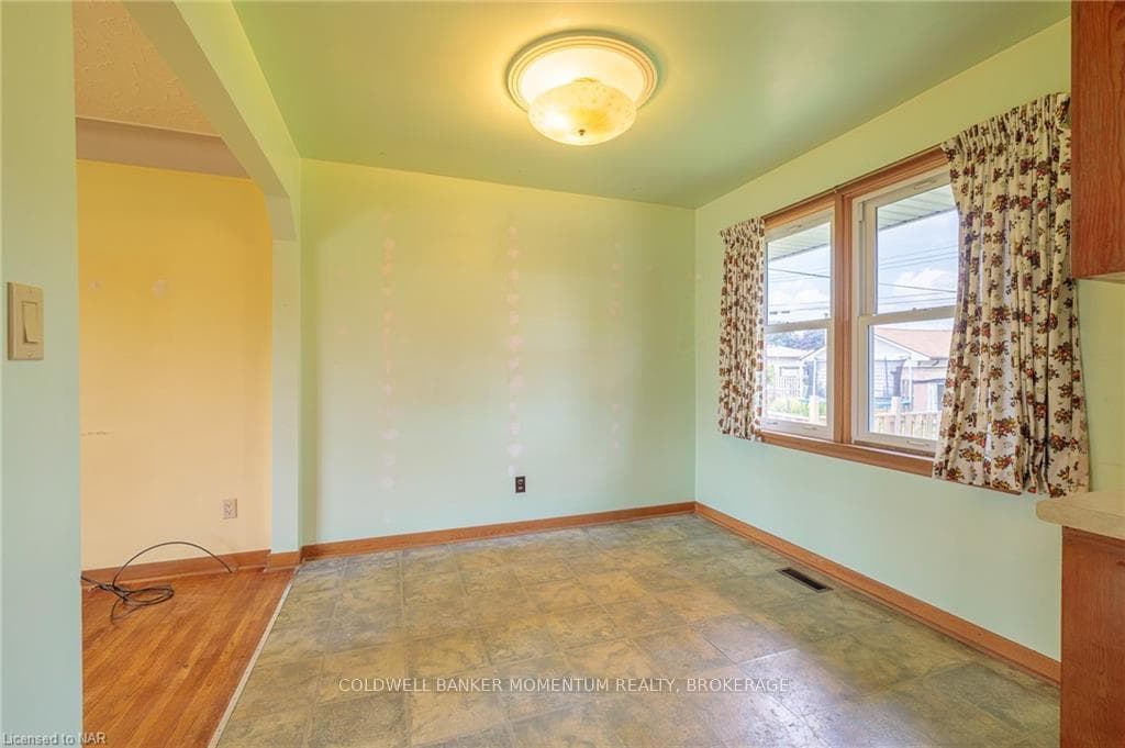 11 MICHAEL Drive photo 8