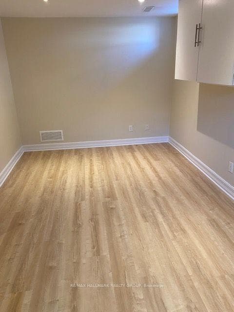 570 Gladstone Avenue Unit 1 photo 14