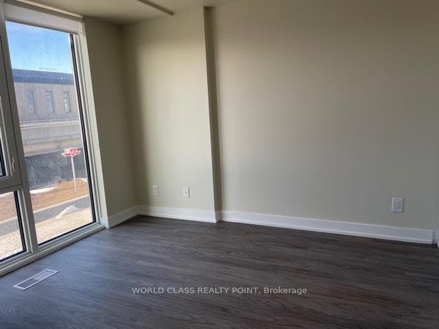 38 Monte Kwinter Court Unit 101 photo 5
