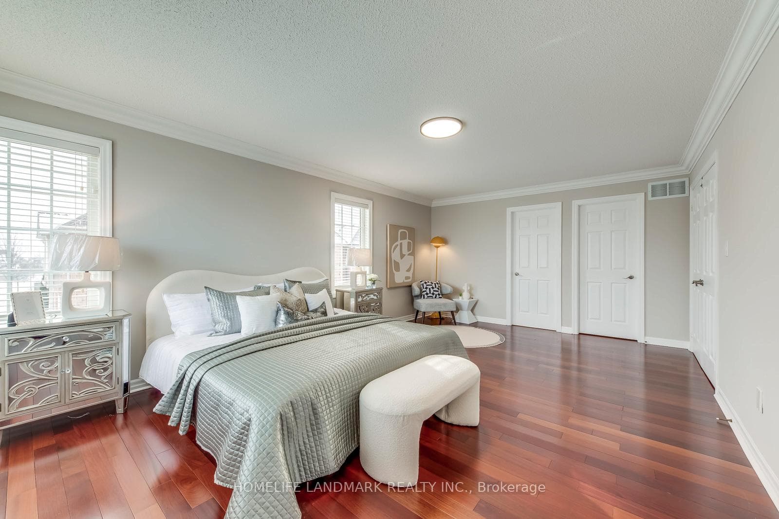 2196 HIGHCLIFFE Way photo 33