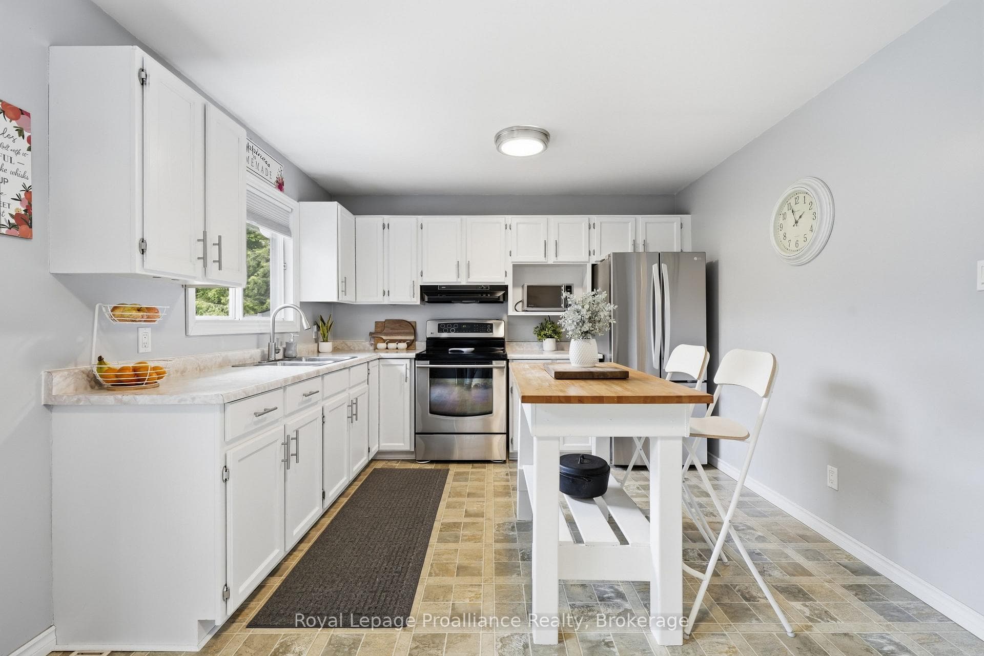 384 Carson Road photo 9