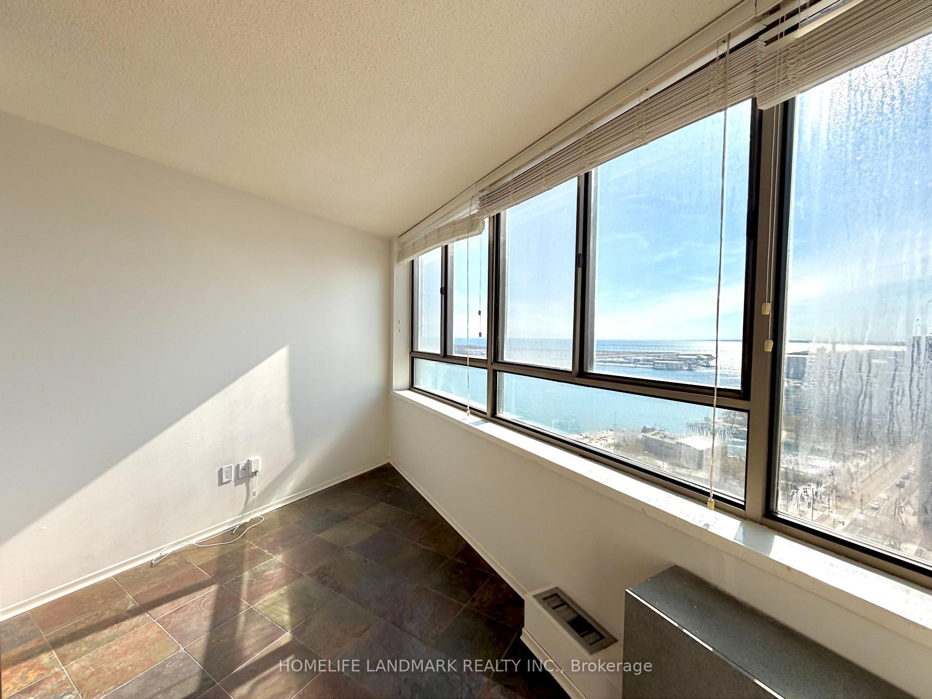 270 Queens Quay Unit 2404 photo 11
