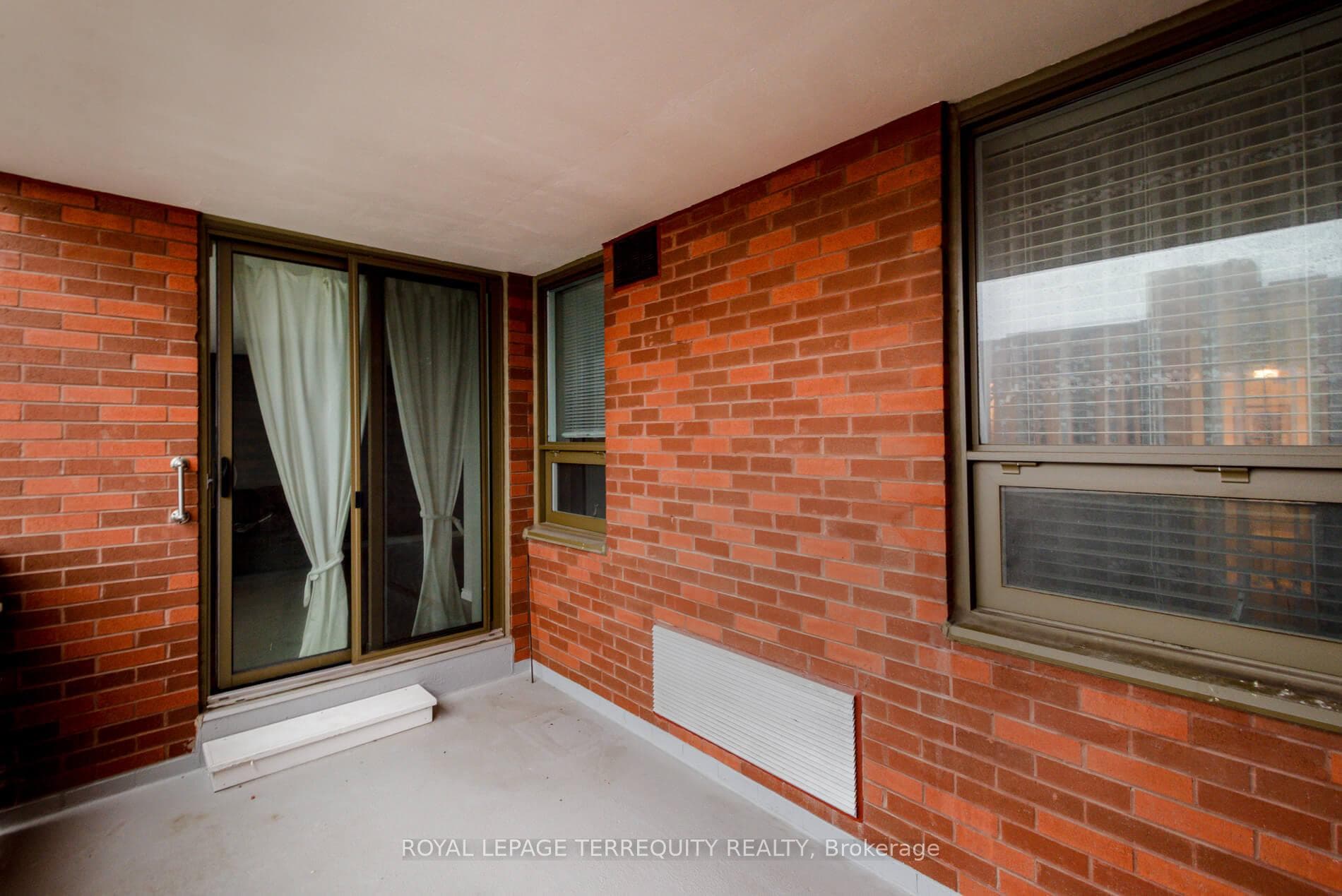 121 Ling Road Unit 1004 photo 34