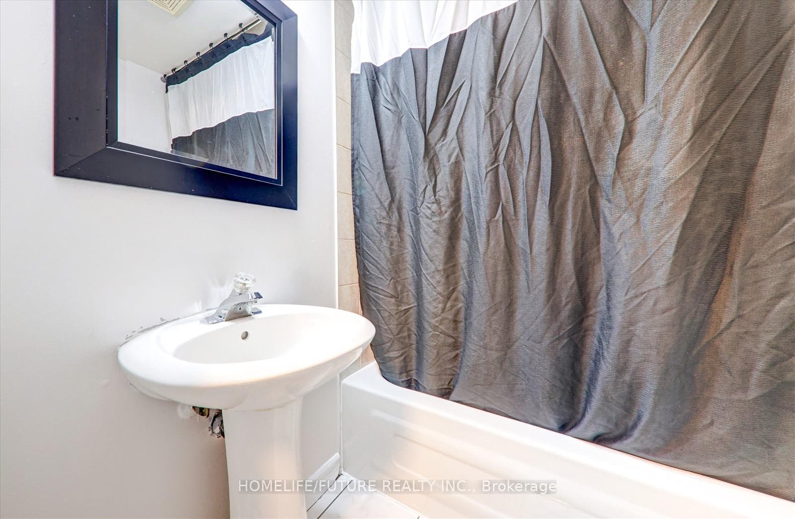 401 Sewells Road Unit 11 photo 32