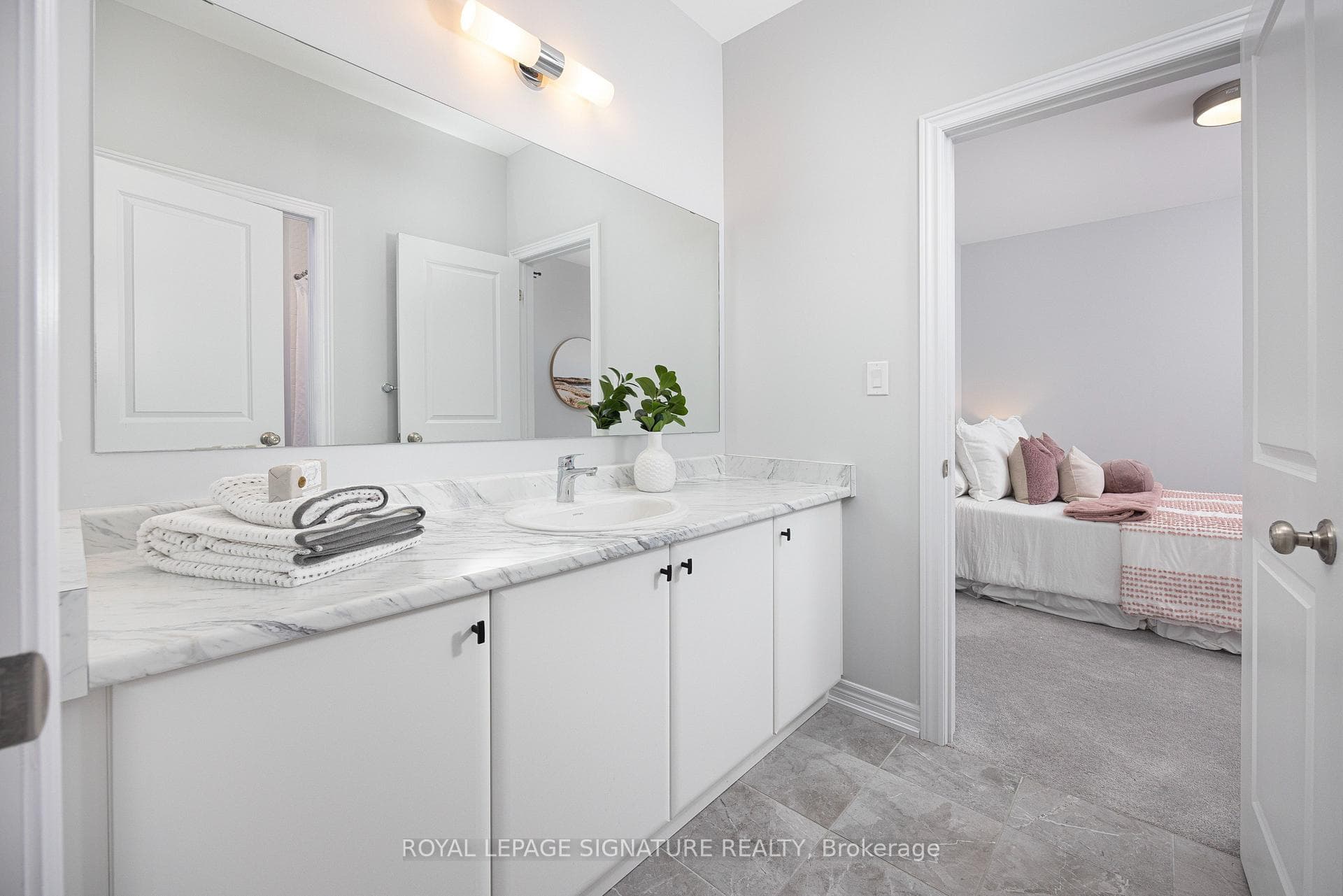 92 Woodhaven Avenue photo 30