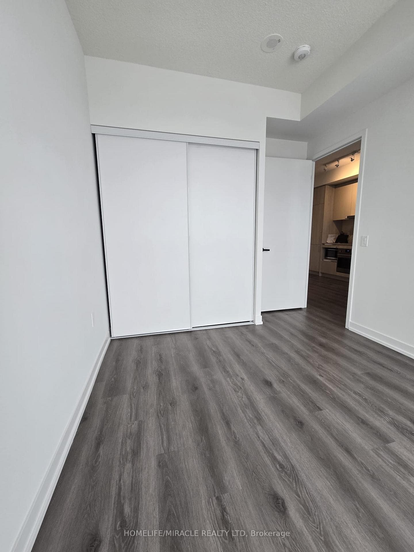 225 Commerce Street Unit 1811 photo 12