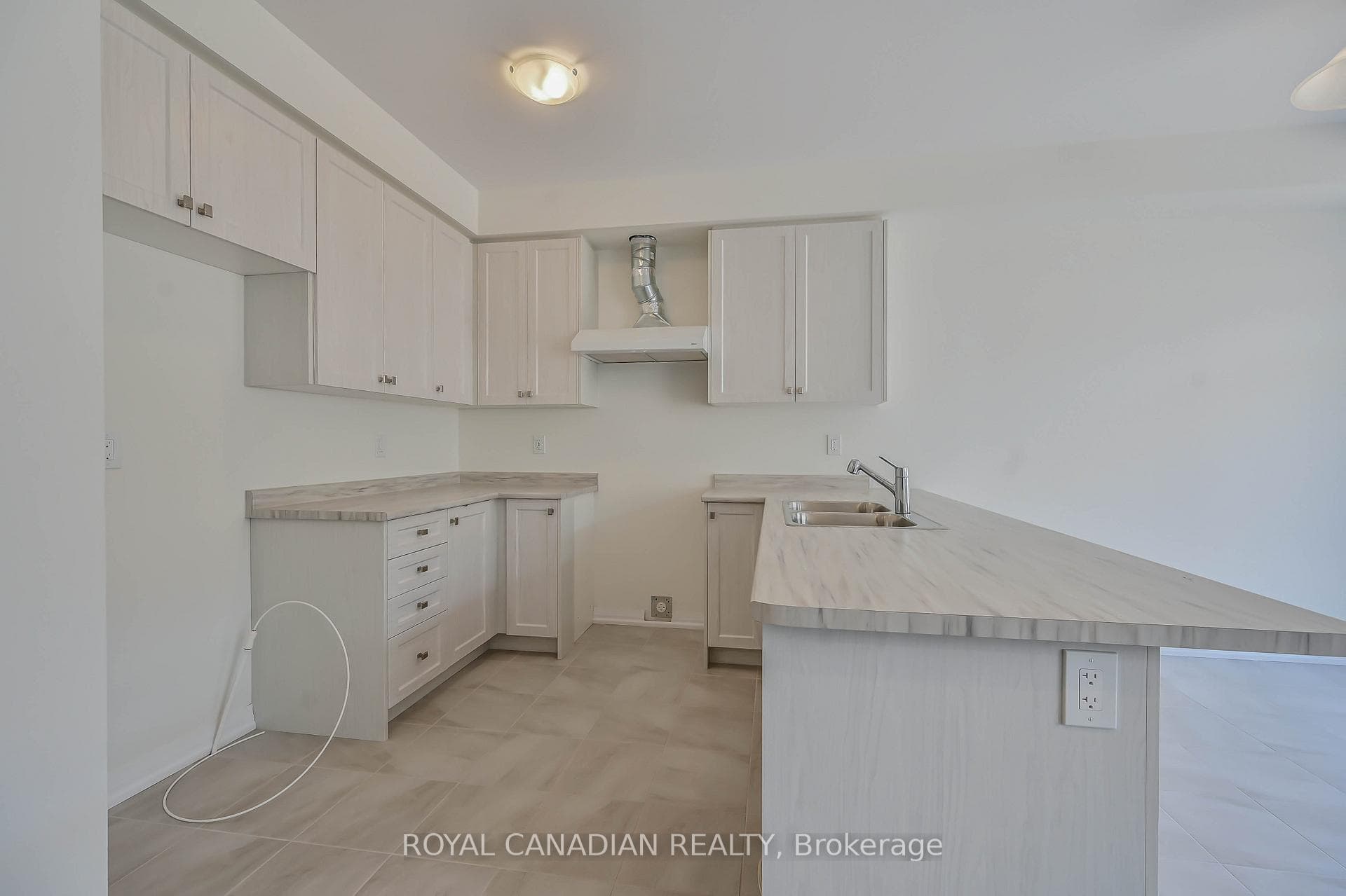 9 Lonsdale Road photo 8