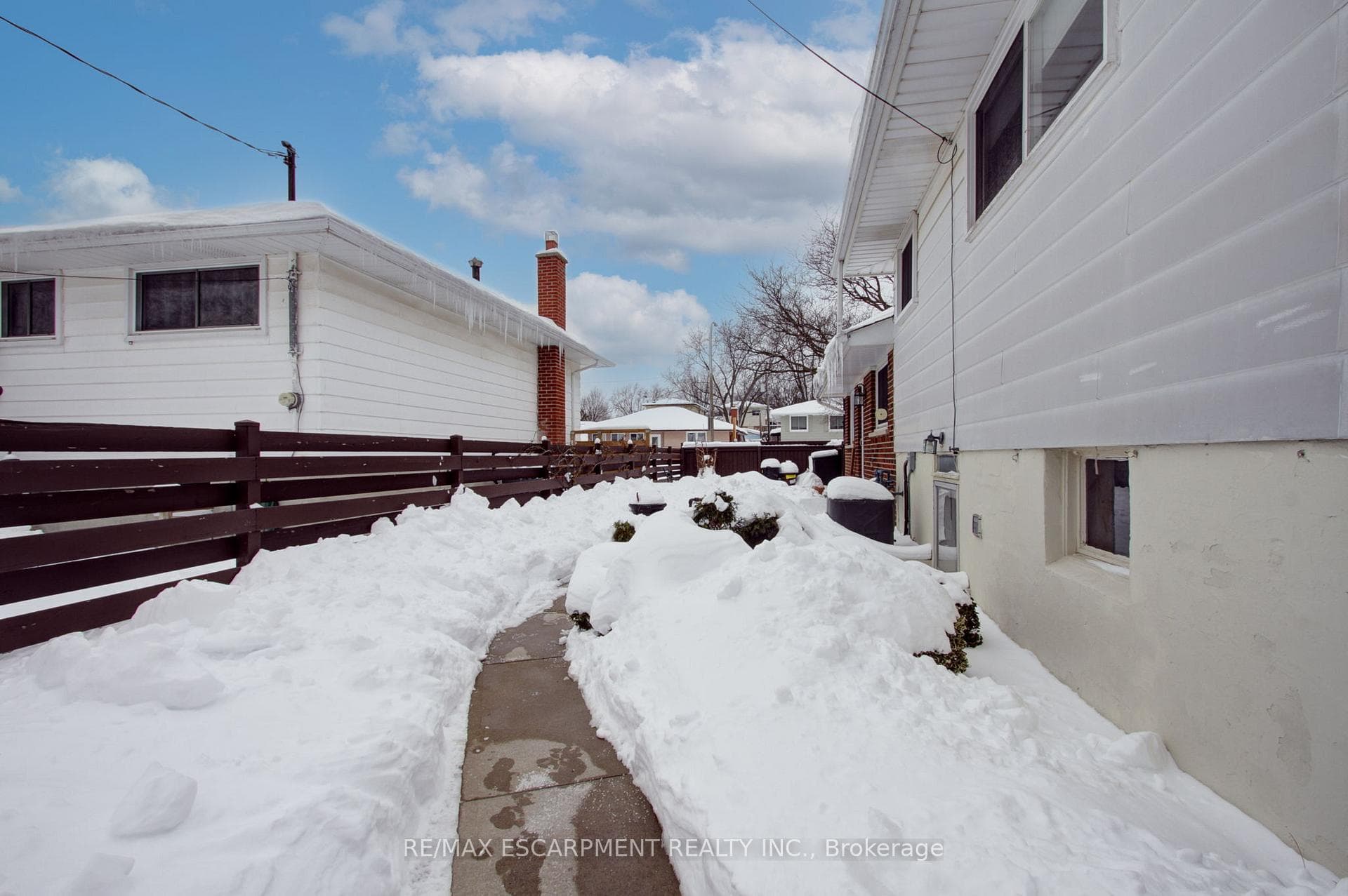 3099 Northview Crescent photo 35