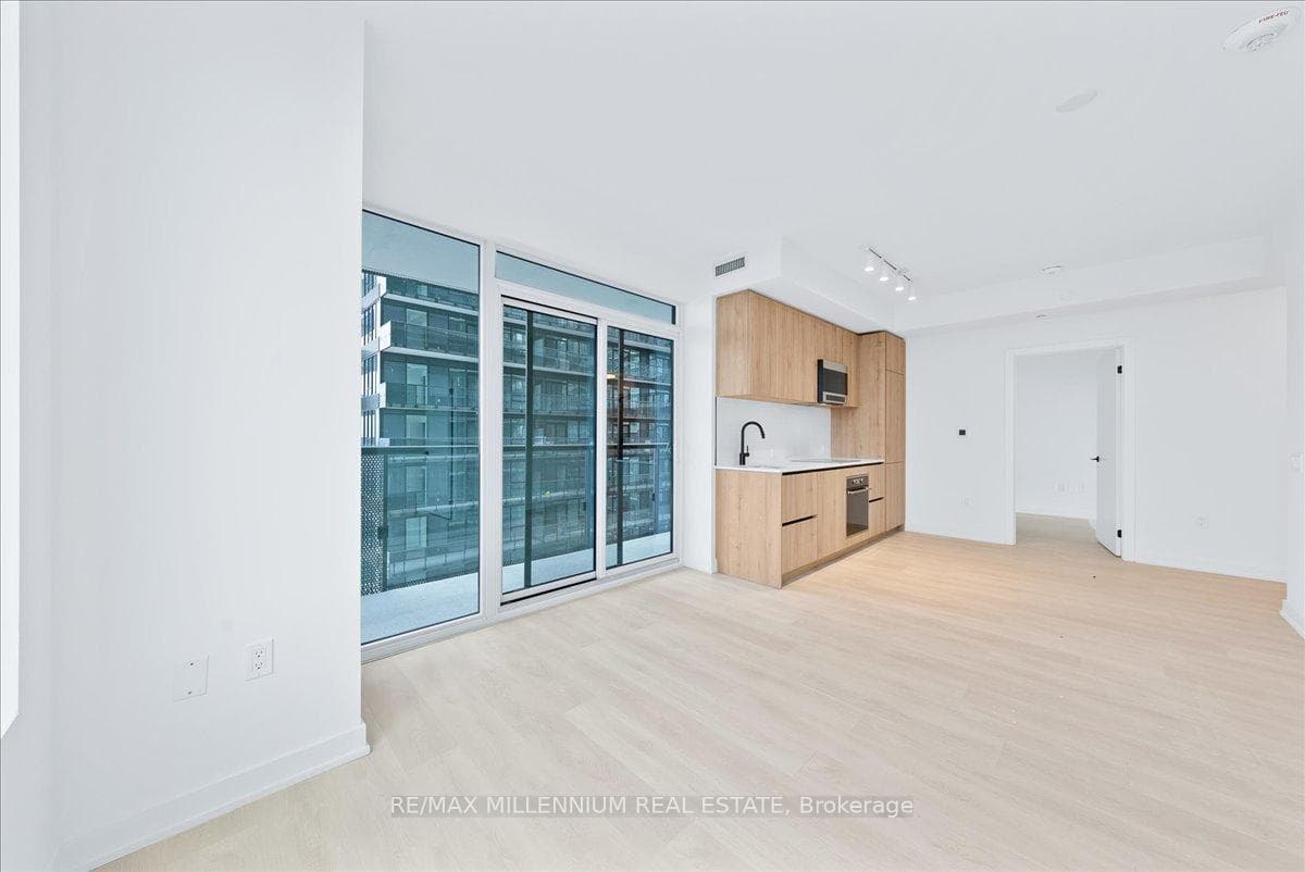 117 Broadway Avenue Unit 2811 photo 22