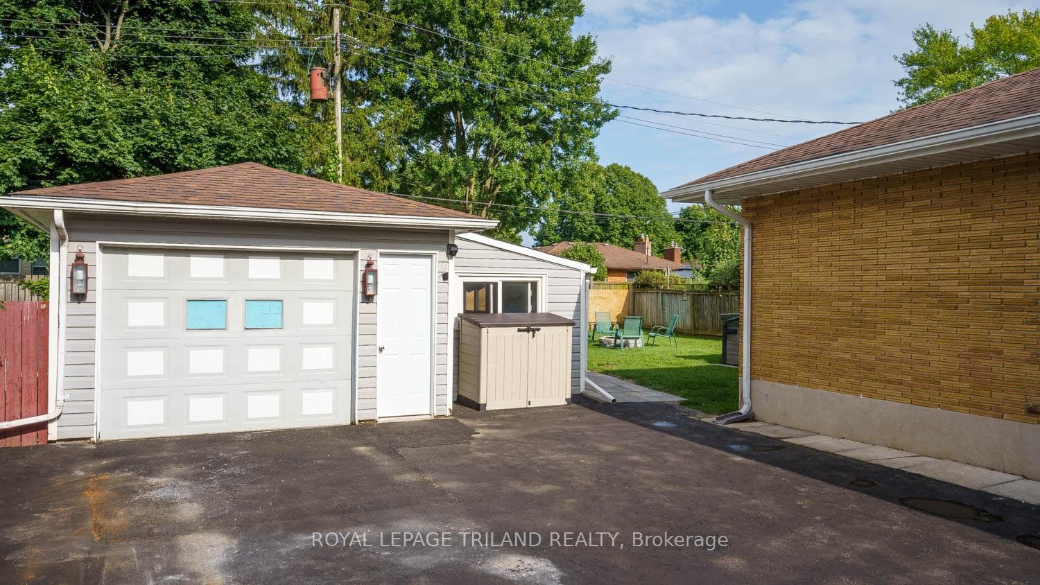 100 Susan Avenue photo 24