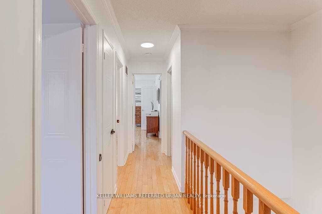 105 White Pine Crescent photo 21