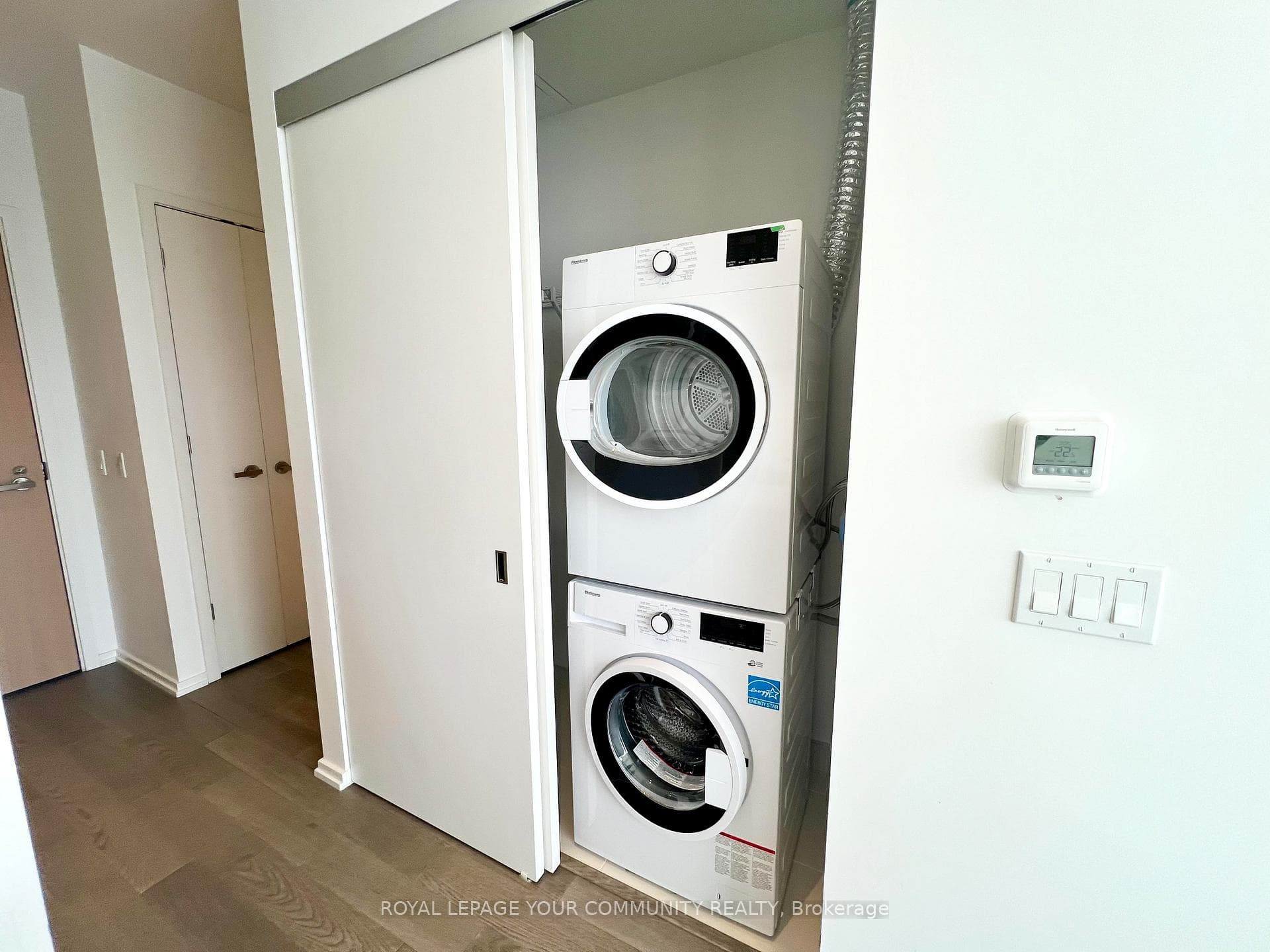 5 Soudan Avenue Unit 1620 photo 6