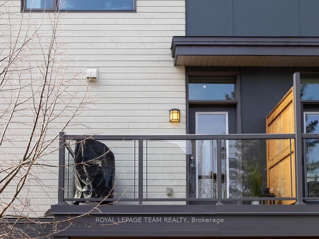 112 Greenfield Avenue photo 14