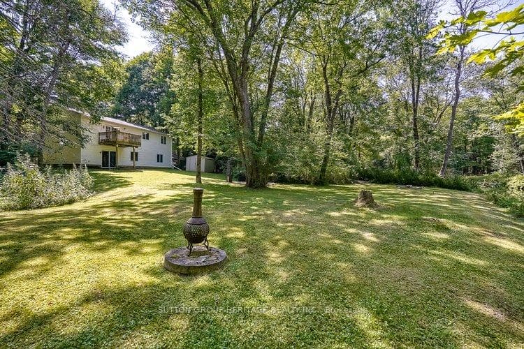 74 Edwina Drive photo 29