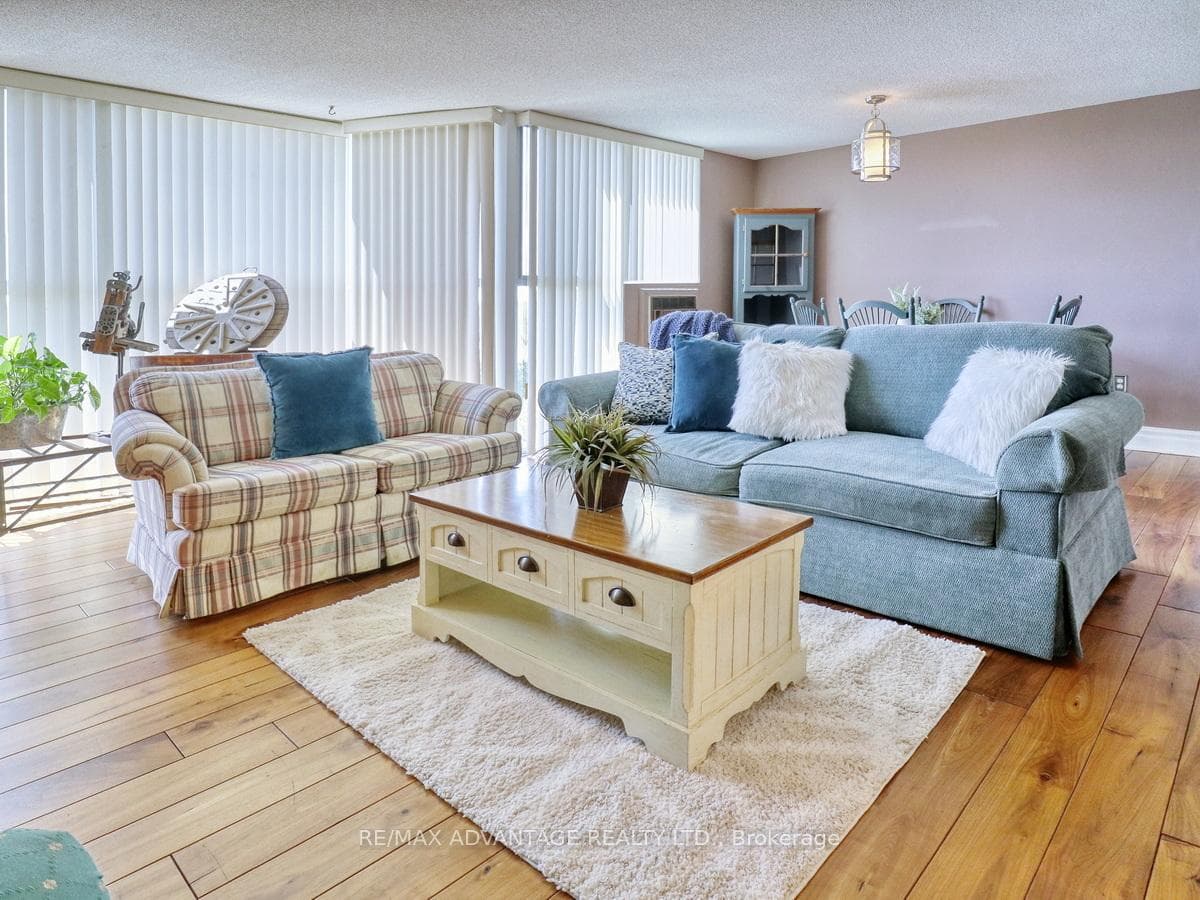 127 Belmont Drive Unit 606 photo 17