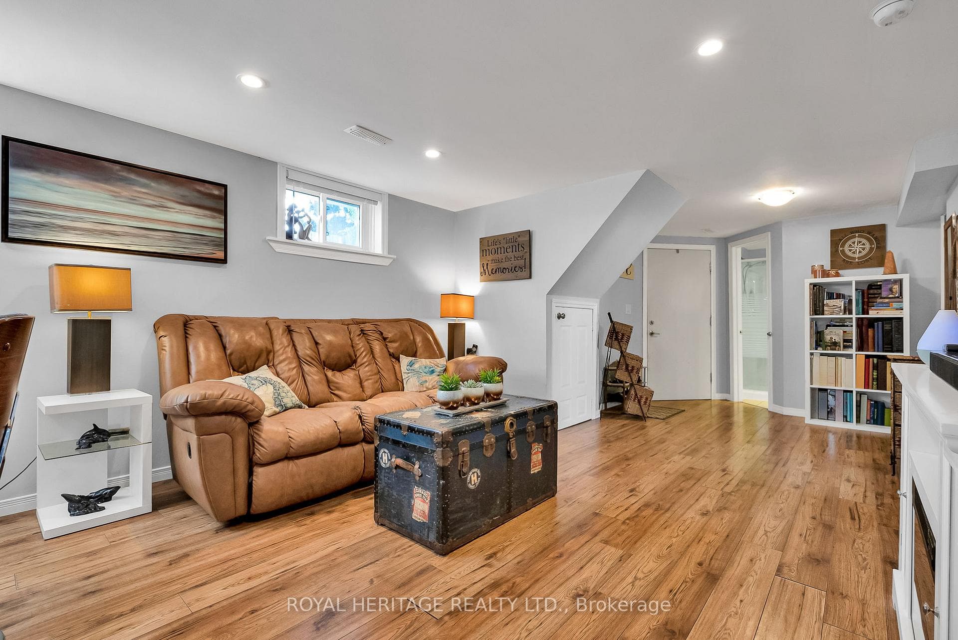 241 Sinclair Street photo 13
