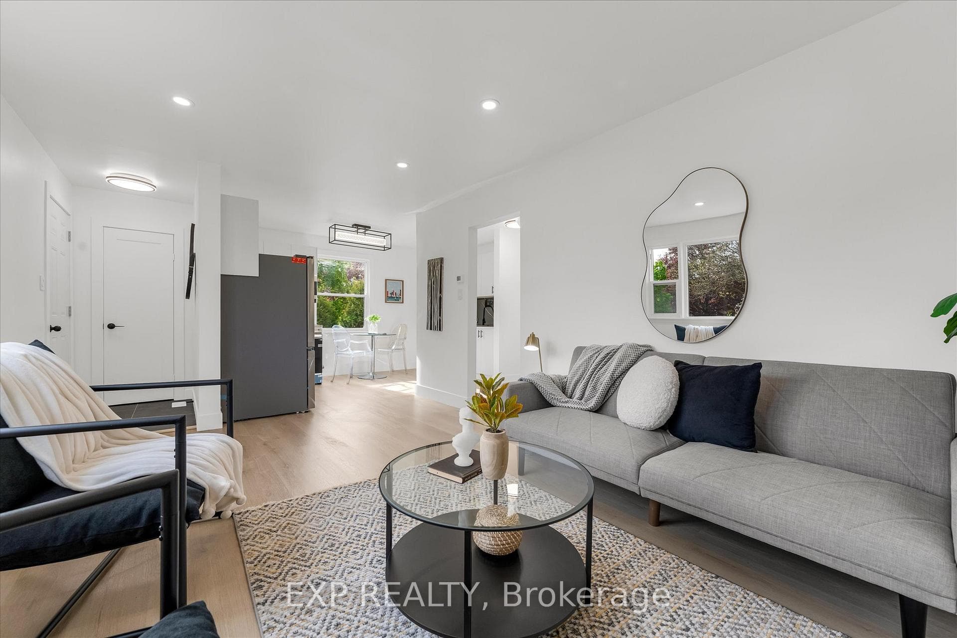 81 Armstrong Avenue photo 1