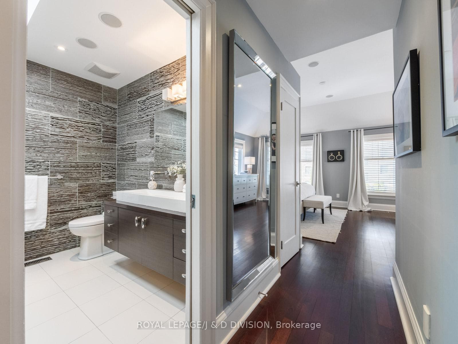 28 St Hilda's Avenue photo 13