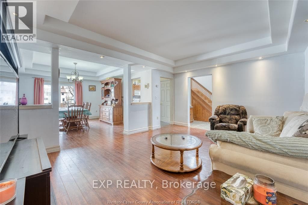 46 Chestnut Street photo 31
