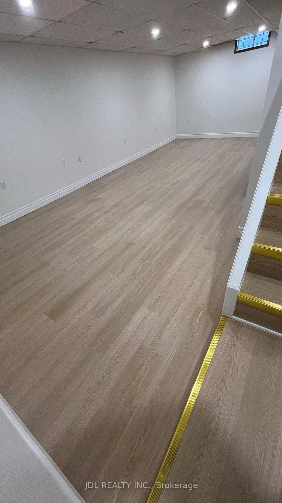 142 Armitage Drive photo 13