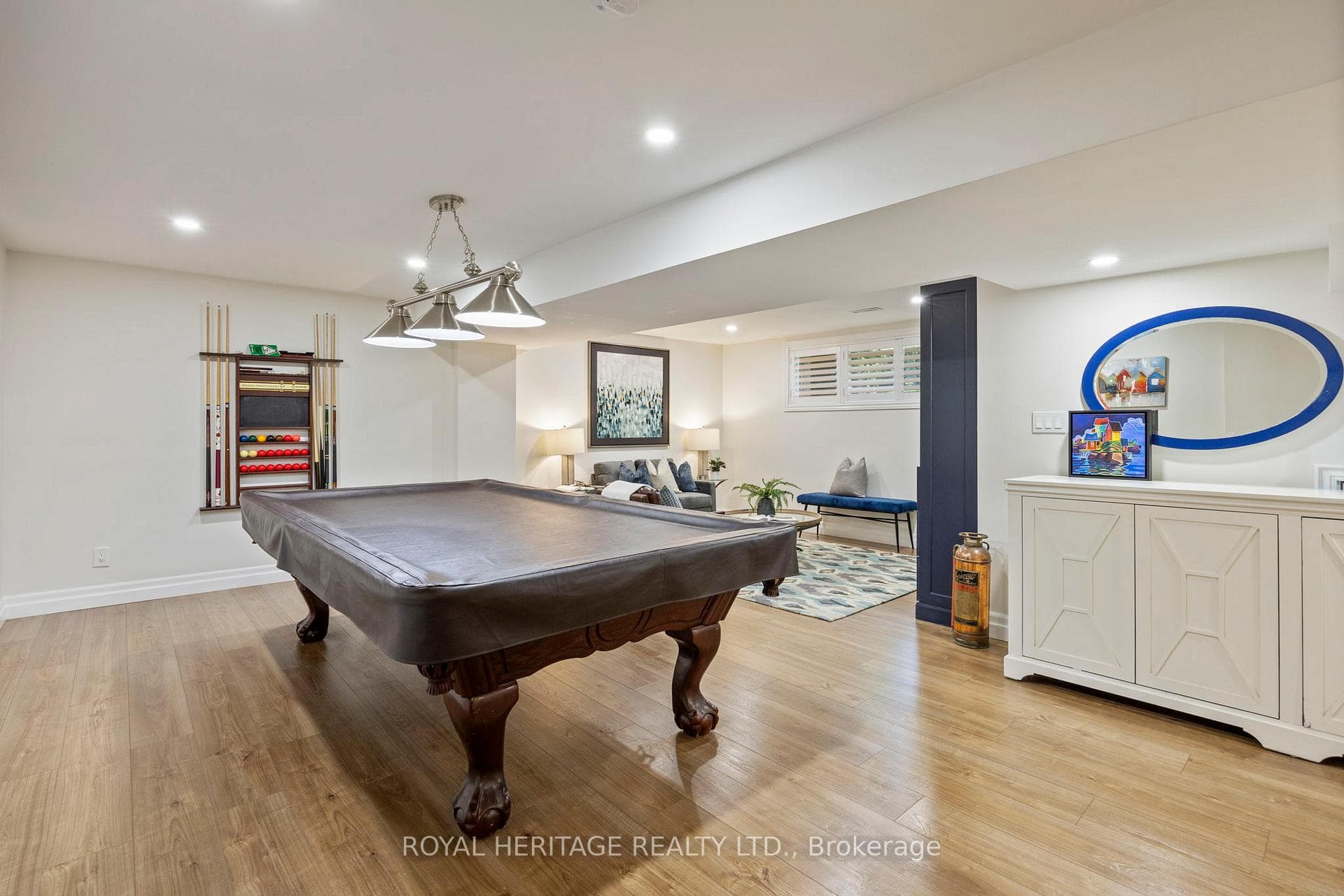 356 King Arthurs Court photo 25