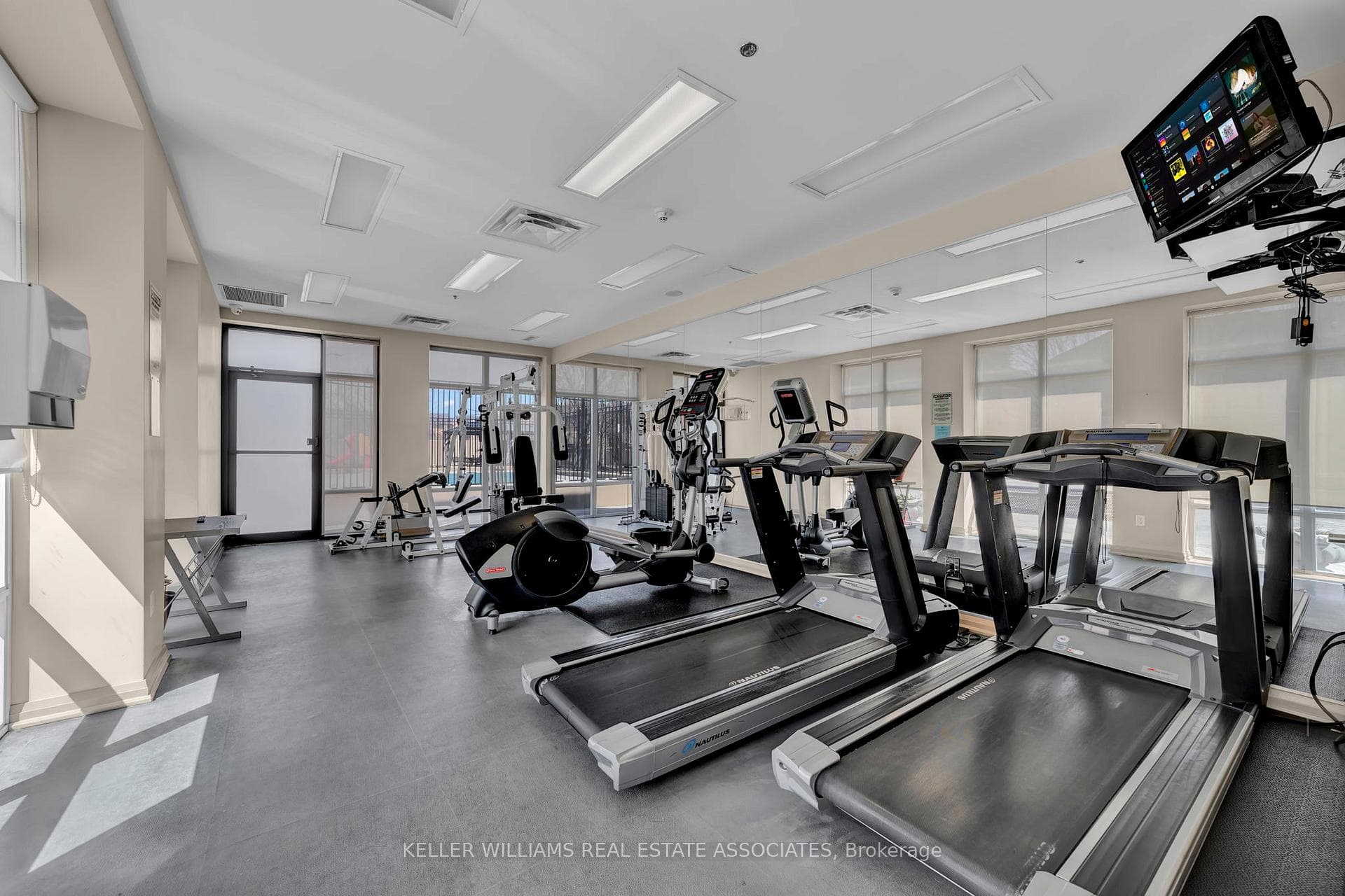 220 Forum Drive Unit 1405 photo 18
