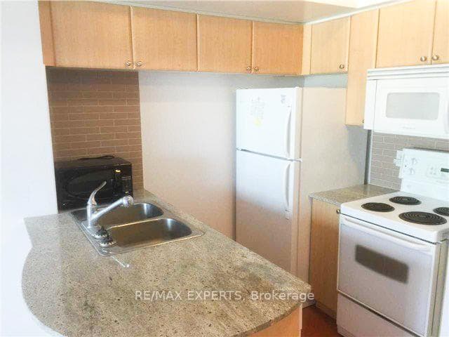763 Bay Street Unit 2914 photo 12