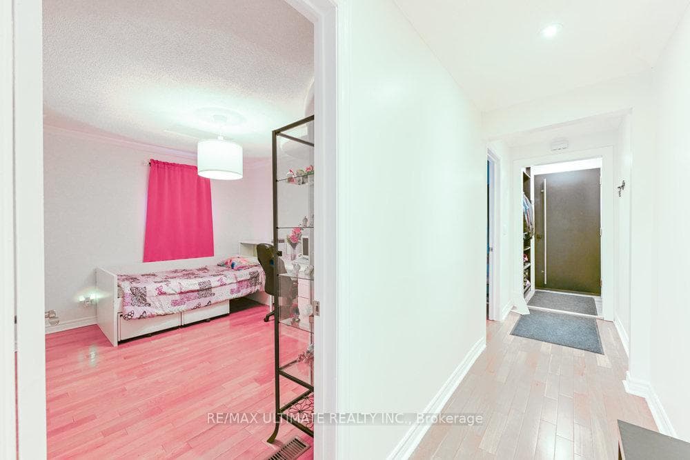 19 Cayuga Avenue photo 14