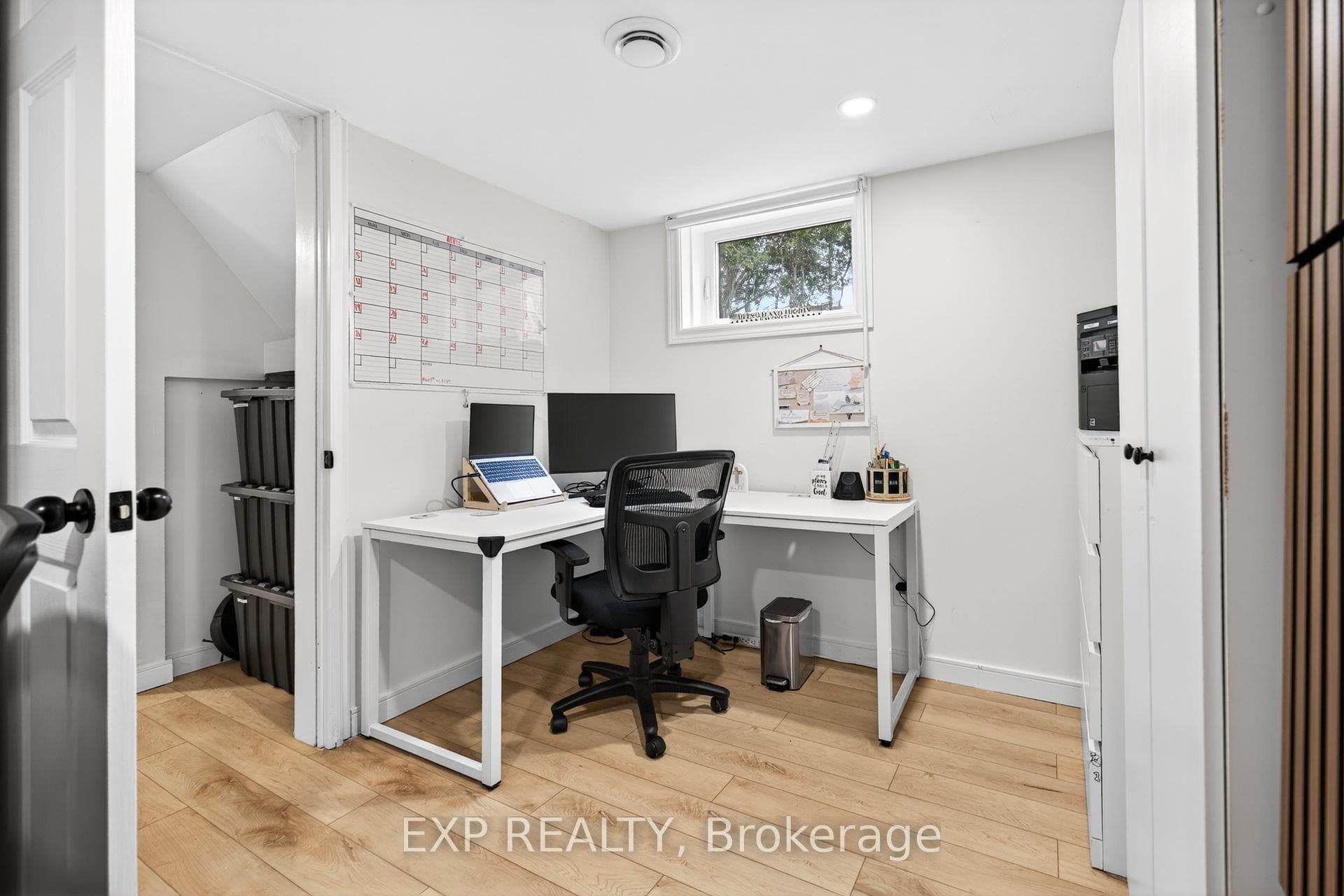 15 Rexway Drive photo 29