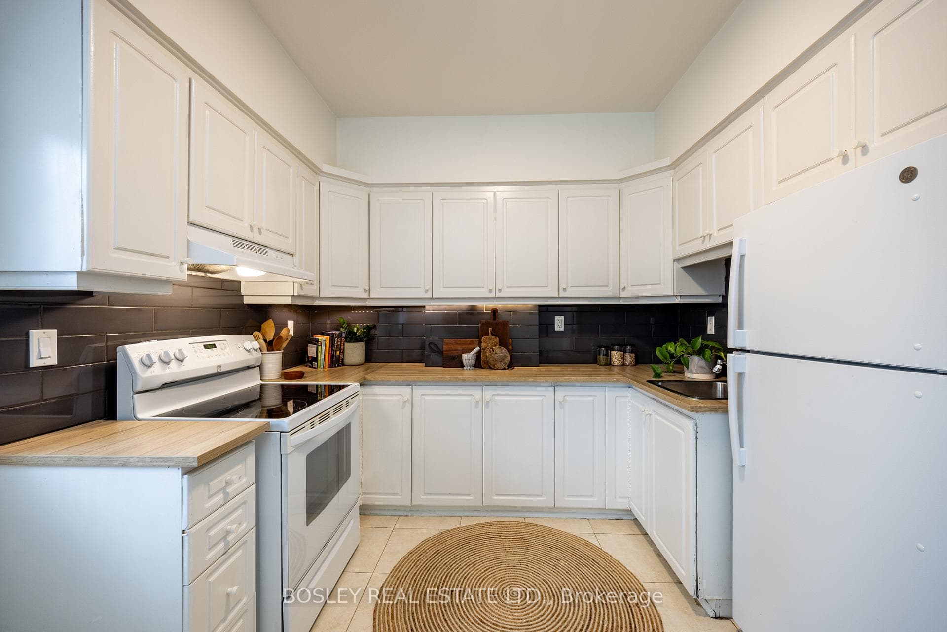 54 Lansdowne Avenue photo 11