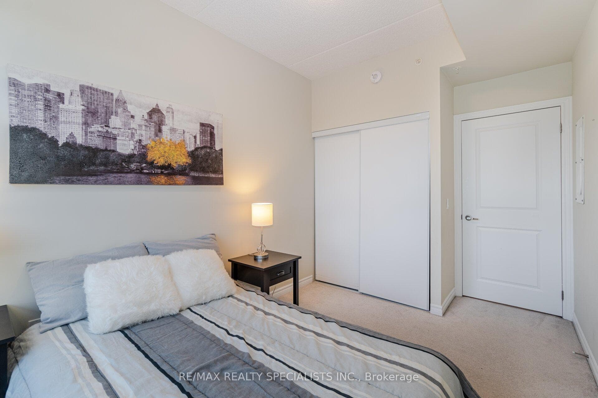640 Sauve Street Unit 414 photo 28