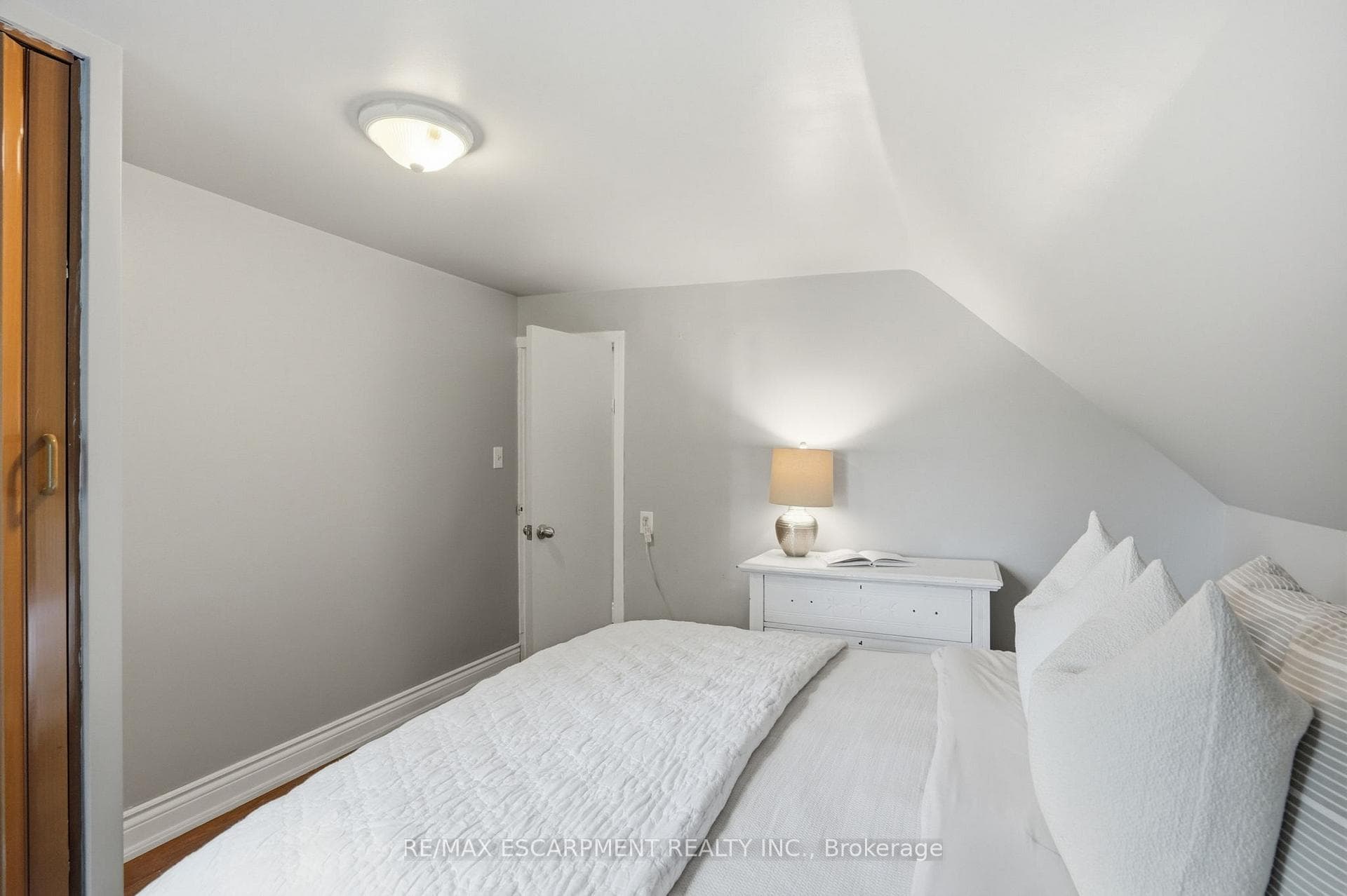 55 East 32nd Street photo 28