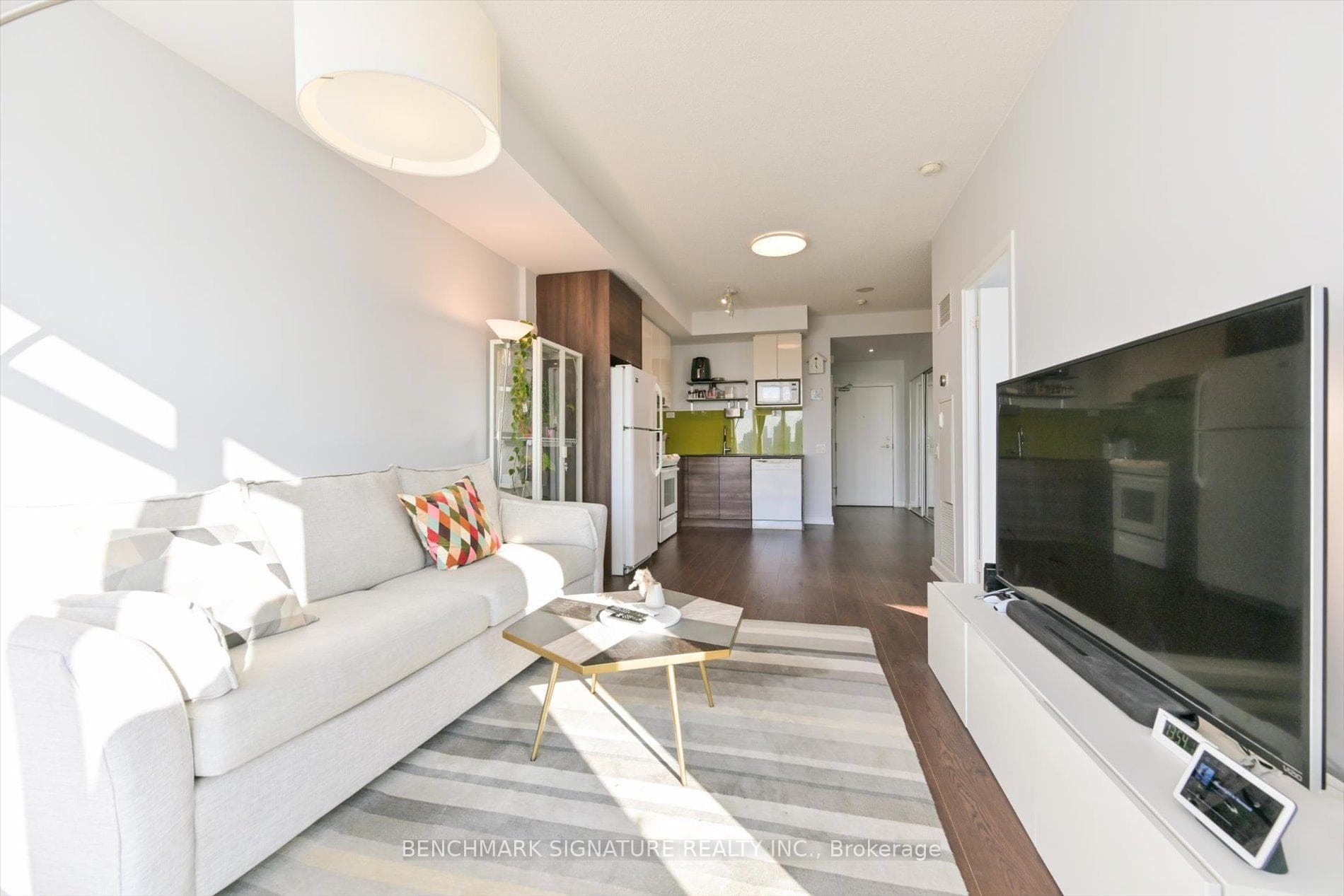 Living Room/Dining/Kitchen
