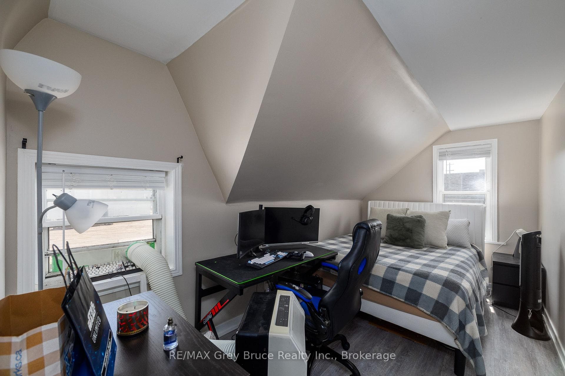 1110 2nd Avenue photo 16