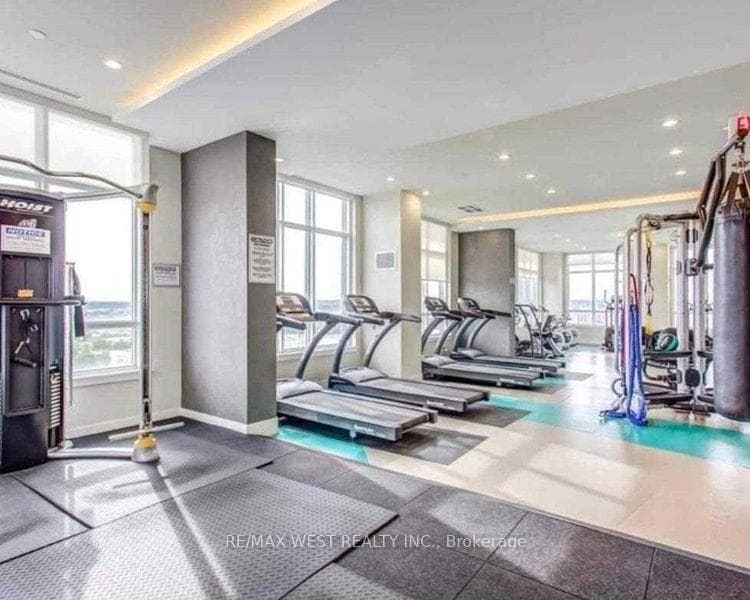 9191 Yonge Street Unit 909 photo 15
